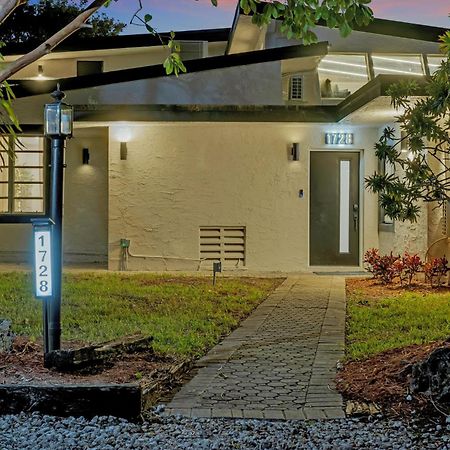 Stunning 2 Story Villa With Pool Fort Lauderdale Dış mekan fotoğraf