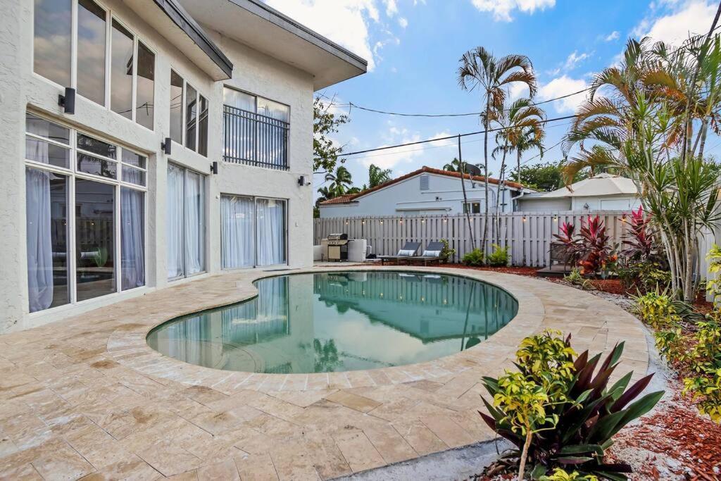 Stunning 2 Story Villa With Pool Fort Lauderdale Dış mekan fotoğraf
