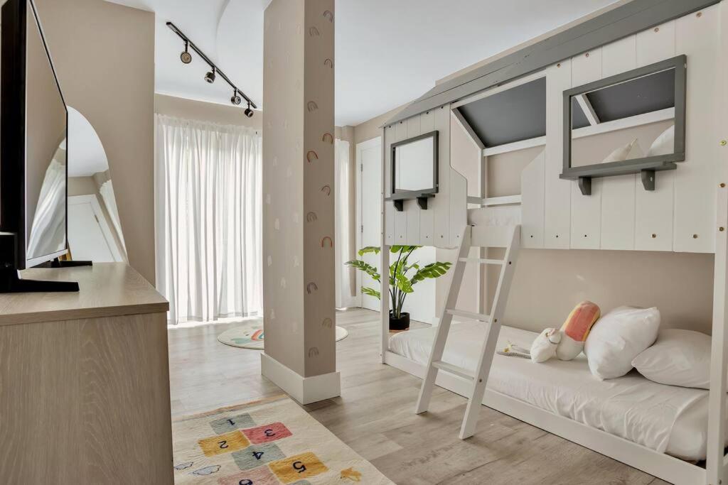 Stunning 2 Story Villa With Pool Fort Lauderdale Dış mekan fotoğraf
