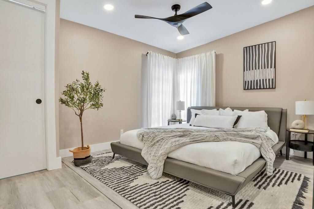 Stunning 2 Story Villa With Pool Fort Lauderdale Dış mekan fotoğraf