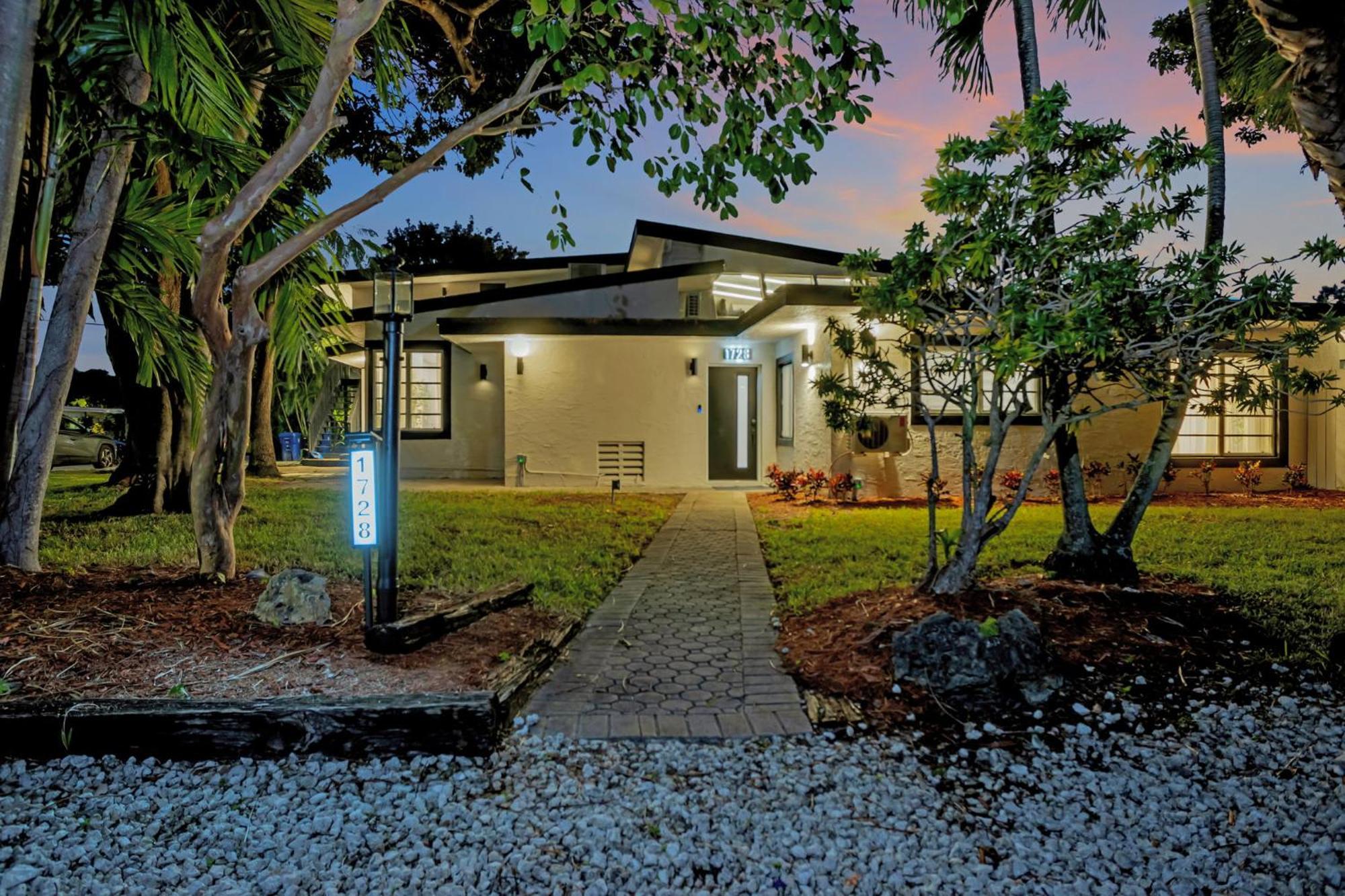 Stunning 2 Story Villa With Pool Fort Lauderdale Dış mekan fotoğraf