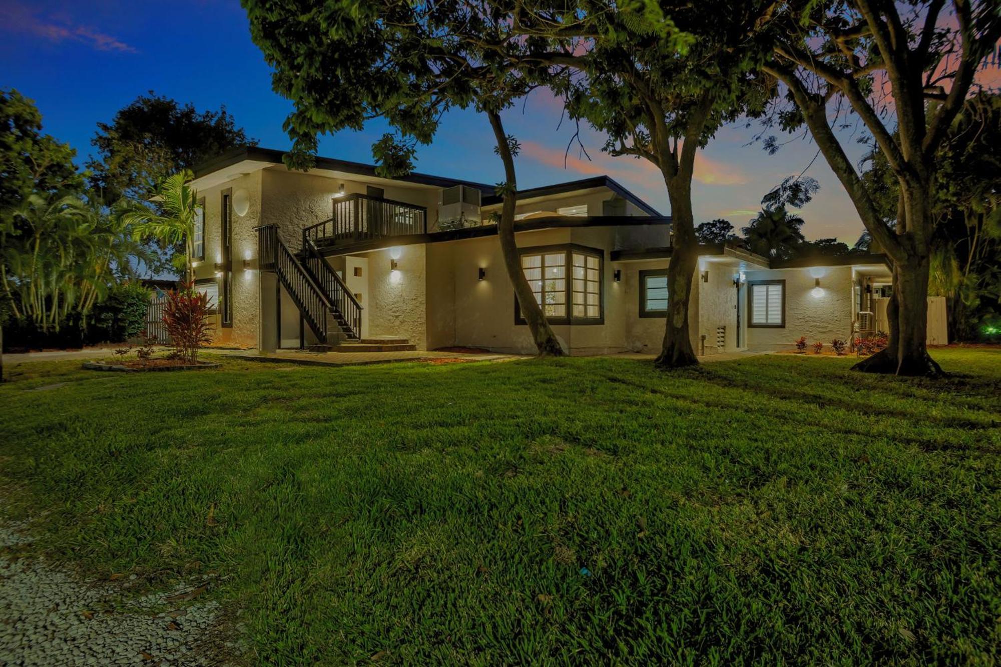 Stunning 2 Story Villa With Pool Fort Lauderdale Dış mekan fotoğraf